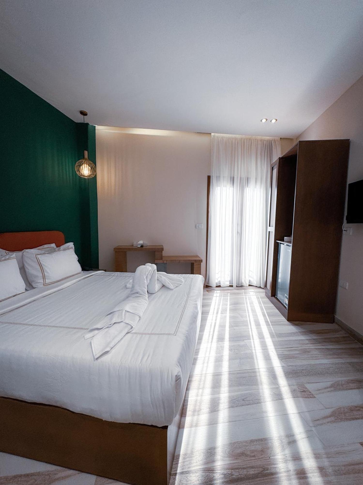 Almas Pyramids View Hotel Kafret el-Gabal エクステリア 写真